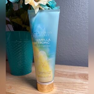 Victoria's Secret Vanilla Tropic Fragrance Lotion - 8 fl oz